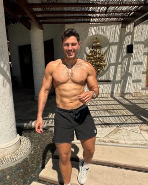 Joey Zauzig Instagram - The end of this explains it all lol all in all this Cabo trip was a 10/10 ! I will say after every very fun vacation I’m always partially ready and excited to get back into the routine and partially want to go back right when we land back home lol
-
-
-
-
-
-
-
-
#cabo #vacation #boatday