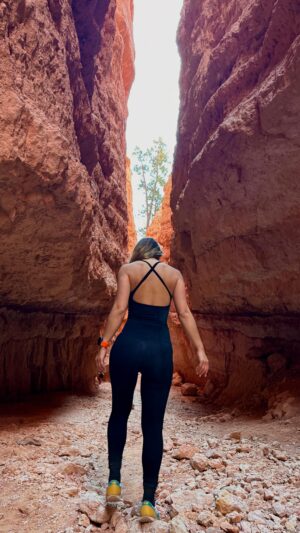 Johanna Restrepo Instagram - ❤️‍🔥 Amazing West Vol.3 - RV La concentida❤️‍🔥 - Datos curiosos de este viaje en particular: Superé un miedo a la altura de un lugar en especial, comí picoso 🌶️ , aprendí a bailar banda, ATV en las dunas de Arena rosada😍 ahora tengo dentista VIP y más amigos que se convierten en familia, si o no cuñao! (Chiste interno)Jajajaj Diosito es bueno conmigo🥳🥰