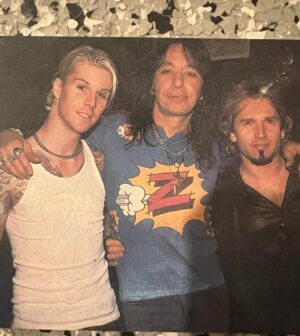 John 5 Instagram - now here’s an old picture @acefrehleyofficial and Eric Singer