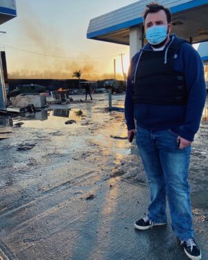 John Bradley Instagram - MOONFALL BTS. I’ve gone for the Bulletproof vest and COVID mask combo. For the man who’s scared of everything. @moonfallfilm @rolandemmerich 📸: @maximroy_
