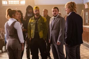 John Bradley Instagram - Fall in love with Marry Me. In cinemas and @peacocktv now. ❤️❤️❤️ @jlo @egt239 @katcoiro @courtneybaxterr  @alexbrown32 @marrymemovie 📸: @barrywetcher/ Universal Pictures