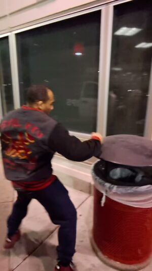 John Dodson Instagram - POV: you are married to a BKFC Champ… can’t take this man anywhere 🤦🏻‍♀️😂 always trying to punch things. #boxing #bkfc #champ #albuquerque #speed #johndodson #mma #fighter