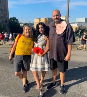 John Fetterman Instagram - Celebrating the union way of life this Labor Day 💪 

And always repping my friend @bobcaseyjr 😎