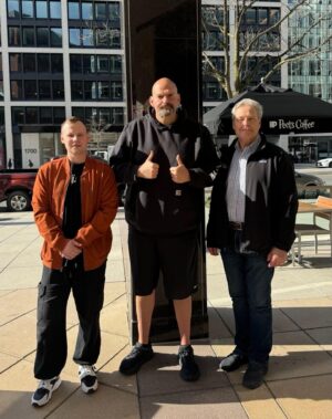 John Fetterman Instagram - Met with Andrii Chevozorov, a Ukrainian soldier heading *back* to the frontline after losing his foot to a landmine.

There's stark contrast between a wounded Ukrainian soldier vs. House cowards who won't stand up to Trump to deliver Ukraine aid.

Man up for our ally, not Putin.
