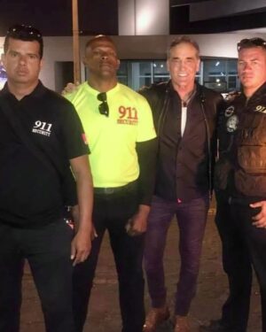 John Wesley Shipp Instagram - 2018 #diadelcomicfestival #diadelcomicfestival2018 Nothing but #gratitude and fond memories. Thank you for your support, enthusiasm and love #limaperu xox #theflash #stargirl #teenwolf #dawsonscreek #neverendingstory 2
