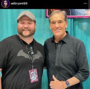 John Wesley Shipp Instagram - Day 2 🙏🏼♥️ Final day tomorrow! 👉🏼 My Panel at 12:15 (Super Stage) Let’s talk all things #theflash #dawsonscreek #teenwolf etc #superheroesandpsychopaths -we’ve play em all! @johnscotbarrowman @barbaraburket ⚡️☄️🐺🛶🍦👀😉