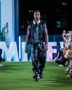 Johnell Young Instagram - Vision Board Thoughts I Started From The Bottom…Write It Down Then Execute ✍🏾 ▶️

#MFW2024 #KarlKani