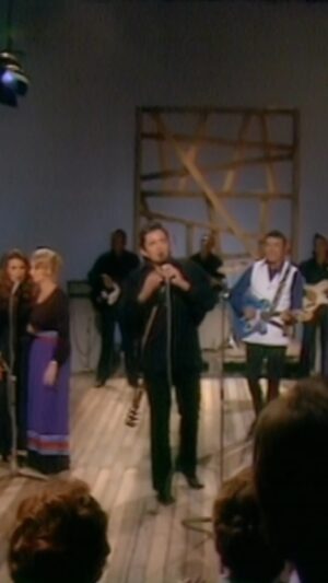 Johnny Cash Instagram - Johnny Cash performs “Children, Go Where I Send Thee” live in Denmark with The Carter Family and The Statler Brothers 🎶
