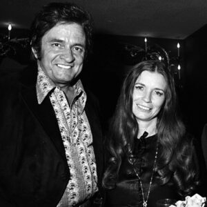Johnny Cash Instagram - Celebrating the heavenly birthday of June Carter Cash, a beloved wife, mother, sister, daughter, and singer. 🎶