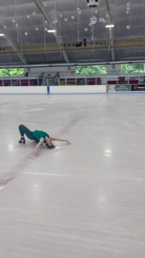 Johnny Weir Instagram - 14.7.2023 So there I was, twirling to Sam Ryder 🐺, minding my own business…
🎼Fought & Lost by @samhairwolfryder 
#figureskating #olympics #samryder #sport