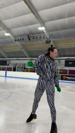 Johnny Weir Instagram - 19.4.2024 So there I was, zebra striping, minding my own business…
🎼 Beautiful song “Mon Amour” by @slimane 
🎥 @mishgen_xd 
#eurovision #figureskating #ice #asmr #sport #france