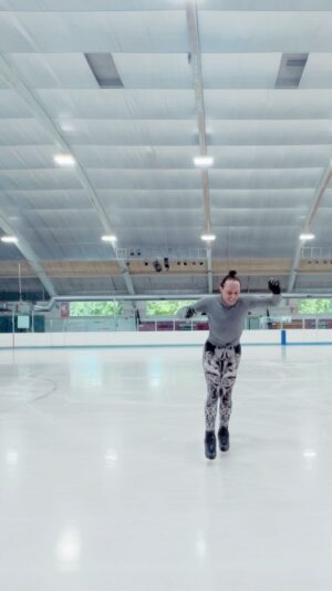 Johnny Weir Instagram - 20.5.2023 These are so the right vibes to leave for tour with! I have spared you most of my recent syndromes, let’s just say vertigobadankleinjurylostacrownaginggracefully etcetera, and I haven’t been able to try triple axels for a spell, but today I tried the first one in weeks and while I’d hate this in the commentary booth, it lifted my 38 year old spirits to no end for my final day of home practice. Happy weekend!
#figureskating #sport #athlete #tripleaxel #olympics #goodvibes #happy