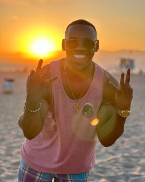 Joivan Wade Instagram - I can do anything I put my mind to & so can you! 

Text someone close to you & remind them. We all need reminding. 

Love you all! ❤️❤️❤️

📸: @juliankostov