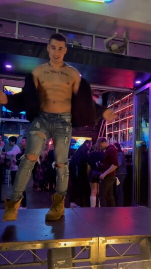 Jojo Guadz Instagram - Throw dat