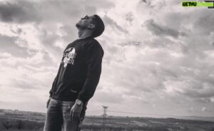 Jon Ali Instagram - Monochrome #blackandwhite #monochrome #sky #ali #vision #fier