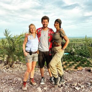 Jon Heder Instagram - Tremors is out tonight! Thailand was amazing, but the best part of making movies is the people you meet and the friends you make. To name a few, thank you @actormichaelgross @langrishecaroline @jackiecruz @cassie.clare1 @donmichaelpaul020 @richbrake for joining me in fighting monsters, eating incredible food, speeding down Thai country roads on bikes, hopping islands, dodging monkeys, visiting tiger temples, climbing thousands of mountain stairs, and discovering hidden beaches. Love them all and hope you love the movie!
#tremorsmovie #tremors7