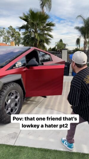 Jonah Antonyan Instagram - They give compliments but take it right back