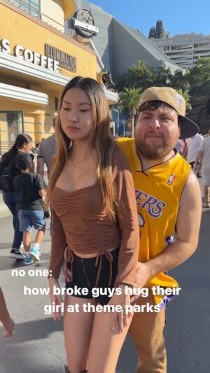 Jonah Antonyan Instagram - They’re always at theme parks too