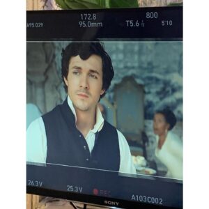 Jonah Hauer-King Instagram - BTS part III 🧜🏾‍♀️

last one, including a few birthday memories from this time 2 years ago 🐚🎉🎂 

1. costume fitting
2. Halle’s tiktok 
3. couple legends
4. scene with mum
5. sardinia beach 
6. bday I
7. bday II
8. ursula fight
9. best make up artist @carol9677 
10. kiss the girl