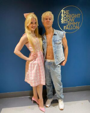 Jonalyn Saxer Instagram - A belated Halloween post: 
Had a blast getting to play dress up as Barbie with a bunch of pals. Sadly the hilarious dance off by @sarahogleby didn’t make it to air, but the whole day was a ton of fun anyways! 
This business is crazy but a solid group of people can make any day the most fun, and it was truly a blast with @camp_claire , @mmilkanin , and my so so handsome Ken, @rysteele . 
Hi Barbie!