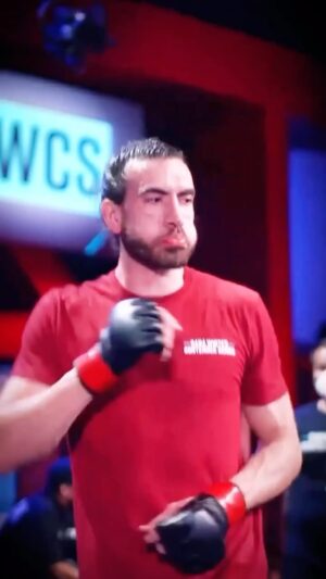Jonas Bilharinho Instagram - 🇧🇷A gente vai de qualquer jeito, mas se for divertido é muito melhor!

🇺🇸We do it anyway, but it’s much better when it’s fun!

#mma #mmabrasil #humor #luta #bellator #bellatormma #bilharinho
