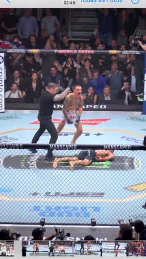 Jonas Bilharinho Instagram - 🇧🇷VOCÊS VIRAM ISSO??

🇺🇸DID YOU SEE THIS??

#mma #mmabrasil #ko #knockout #nocaute #ufc #bmf #lightsout #bilharinho