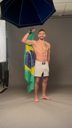Jonas Bilharinho Instagram - 🇧🇷Feliz demais com tudo isso!

🇺🇸I’m so happy with all of this!

#mma #mmabrasil #mmaworld #mmafighter #Bellator #Bilharinho #kosquad #joy #felizdemais #obrigadoDeus