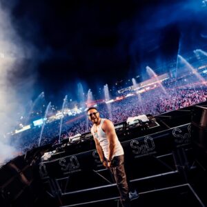 Jonas Blue Instagram - Wet & Wild in Thailand. Thank you @s2ofestival 🙌🏼💙

📸: @jordanmarchand_cv