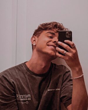 Jonas Ems Instagram - Meine Community meinte, dass sie jetzt netter zu mir sein wird.