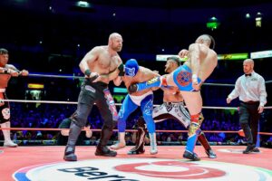 Jonathan Good Instagram - Más imágenes del épico enfrentamiento entre el CMLL y #AEW en Homenaje a #2LeyendasCMLL… ¿quién fue tu luchador favorito en esta batalla?
📸 @elfotografodelasluchas 

#CMLL #LuchaLibre #LuchaLibreMexicana #LuchaLibreCMLL #ArenaMexico #Luchador #Wrestling #MexicanWrestling #follow