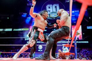 Jonathan Good Instagram - Más imágenes del épico enfrentamiento entre el CMLL y #AEW en Homenaje a #2LeyendasCMLL… ¿quién fue tu luchador favorito en esta batalla?
📸 @elfotografodelasluchas 

#CMLL #LuchaLibre #LuchaLibreMexicana #LuchaLibreCMLL #ArenaMexico #Luchador #Wrestling #MexicanWrestling #follow