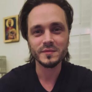 Jonathan Jackson Instagram - January is usually the month we get focused on our health. Here's an update on how my wife Elisa and I have used @AzureStandard this month on our health journey. 

Save 10% Use Promo Code: JONO10

Details: Expires April 30th, 2024. Available for first time Azure customer order only. Minimum of $50 order or more, not including shipping to a drop location. One time use per customer. Enjoy! 
.
#JonathanJackson #AzureStandard #Organic #NonGMO #HealthyEating #SponsoredPost #Ad #HealthyHabits #HealthyFood #OrganicFarming