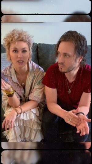 Jonathan Jackson Instagram - ‼️LOW TICKET ALERT‼️ There are a few tickets left for July 12 at @govscomedy Brokerage Entertainment Club, NY & July 14 at @stressfactory New Brunswick, NJ. But they’re going fast! Pelham is sold out. 🖤

Head to the link in bio to snap up the rest. We can’t wait to see you! 🤍

#songsandstoriesfrommusiccity #nashvilleabc #nashvillecmt #generalhospital #generalhospitalabc #nashies #clarebowen #jonathanjackson #brandonrobertyoung #bowenyoung #americana #australianactor #luckyspencer #tuckeverlasting #livemusicny #livemusicnj #professionalsilliness
