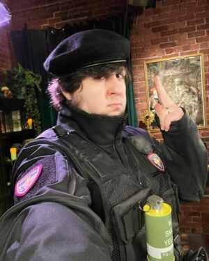 Jonathan Jafari Instagram - New video out on YOUTUBE!!

Head to YouTube.com/JonTronShow to see it 😉