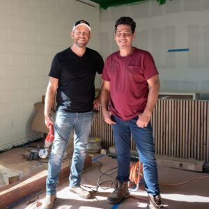 Jonathan Knight Instagram - Home Town Takeover’s new season begins tomorrow night! On HGTV. So happy I was able to lend a hand to @dave.marrs and @jennymarrs on this special project.
