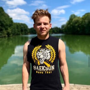 Jonathan Lipnicki Instagram - 2021 —————-> 2019  A lot has changed in my life. Same goals. Better mindset. 🎥🎥🎥🎥