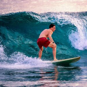 Jonathan Lourau Instagram - 🏄‍♂️☀️Yo la famille ! 👀 Ce soir c’est les éliminations. C’était ma première et je vous avoue que c’était vraiment pas facile de faire partir une de mes prétendantes. Vous verrez le choix que j’ai fait à 19:50 sur @w9officiel ! A tte ❤️