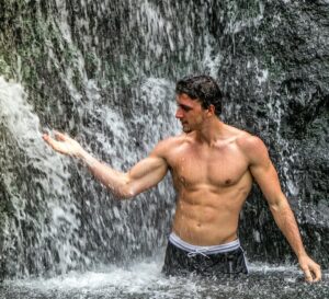 Jonathan Lourau Instagram - Life is about moments. 
Create them. 
Don’t wait for them. 
Wonderful experience🌴💦 there is no better way to start this year. 
Can wait to achieve my goals and to inspire you guys ! 👇 Which muscle did you train today? 👇
-
-
-
-
-

#fitearth #workout #training #instafit #fit #physique #abs #aesthetics #gymshark #shredded #strong #teamshape #squat #fitness #fitnessaddict #fitnessmotivation #flex #gym #likes4likes #gymlife #love #gains #sport #bodybuilder #bodybuilding #beastmode #nevergiveup #noexcuses #follow4follow #motivation @instagram @schwarzenegger @therock @vindiesel  @danbilzerian @cristiano @neymarjr @leomessi @nike