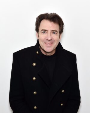 Jonathan Ross Instagram - We’ve got your Oscars 2024 night on ITV1 and ITVX sorted! ⭐️

Join @mewossy on Sunday 10th March as he hosts the ultimate Oscars party with a special show bringing all of Hollywood’s action to UK viewers. 

#Oscars #Oscars2024