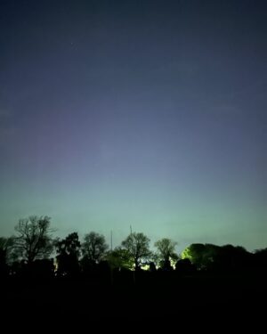 Jonathan Ross Instagram - Very nearly Northern lights, even in London. Although I went out in crocs and trod in mud so it’s actually a cautionary tale.