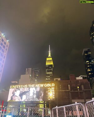 Jonathan Sampaio Instagram - What a Beautiful & Amazing show last night at MSG , I came to see the Queen and she didn’t disappointed as usual!!Great performance and show!  Special thank you @madonna for the Vip tickets!