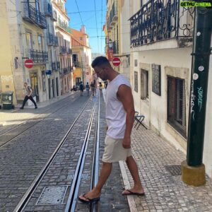 Jonathan Sampaio Instagram - Favela Chic Lisboa
