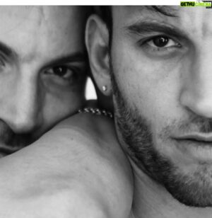 Jonathan Sampaio Instagram - “It takes two men to make one brother.” @bellsoto