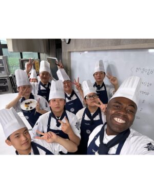 Jonathan Thona Yiombi Instagram - 여러 좋은 순간들을 포착한 하루☺️