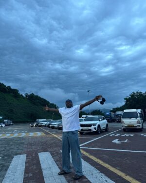 Jonathan Thona Yiombi Instagram - 여러 좋은 순간들을 포착한 하루☺️