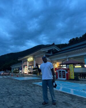 Jonathan Thona Yiombi Instagram - 여러 좋은 순간들을 포착한 하루☺️