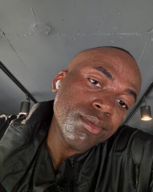 Jonathan Thona Yiombi Instagram - 붓기 빼는 최고의 방법은 운동인듯!