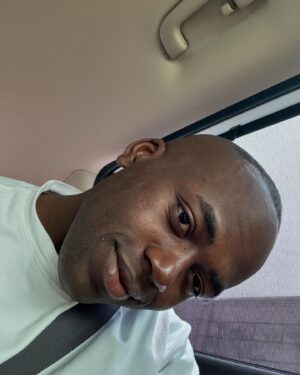 Jonathan Thona Yiombi Instagram - 붓기 빼는 최고의 방법은 운동인듯!