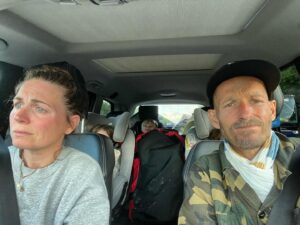 Jonnie Irwin Instagram - 5 hours on and off in car with the boys. Each one with a tablet/screen without headphones! Acoustic hell! #roadtrip