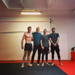 Jonny Lee Miller Instagram - Had the honour of running class for @chdvazquezbjj at our jiujitsu school @paxibellum last week. No one died! Thanks coach. See you all on the mats ❤️ (please excuse Ian’s physique he has been on a binge)